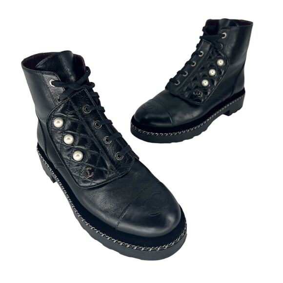 Chanel Crackled Calfskin CC Cap Toe Velvet Pearl Combat Boots in Black - Picture 3 of 16
